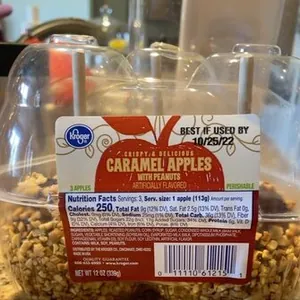 Caramel Apples with Peanuts