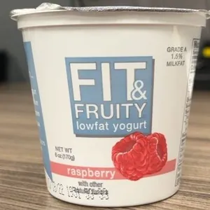 Lowfat raspberry yogurt