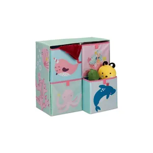 Barnhylla med lådor