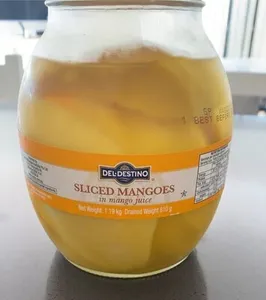 Sliced mangos