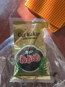 Wakame cut dried seaweed ounce by shirakiku