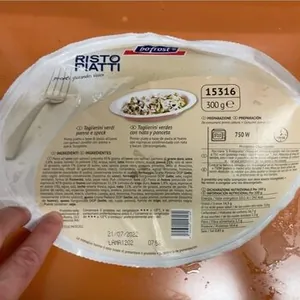 Risto piatti taglierini verdi panna e speck