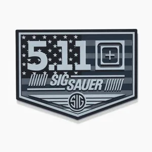 5.11 Tactical x Sig Sauer Emblem Sticker (Färg: Svart)