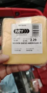 Borde queso americano