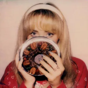 Carpenter Sabrina: Fruitcake