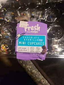 Chocolate & Vanilla Mini Cupcakes