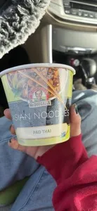 ASIAN NOODLES PAD THAI