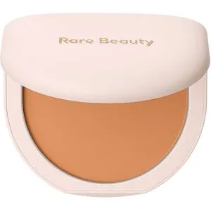 RARE BEAUTY Tinted Pressed Powder - Tonat pressat puder