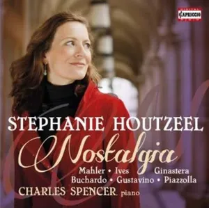 Houtzeel Stephanie: Nostalgia
