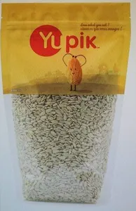 Raw shelled sunflower seeds