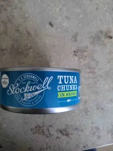 Tuna chunks in brine