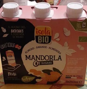 Bevanda a base di mandorla