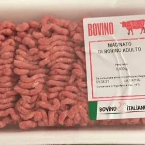 Macinato di bovino adulto