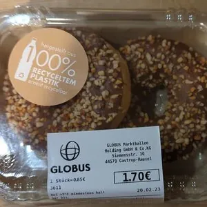 Donuts gefüllt mit Haselnusscremefüllung