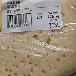 Formaggio fresco nero