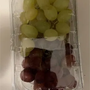 Mixed Seedless Grapes
