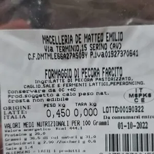 Formaggio di pecora farcito