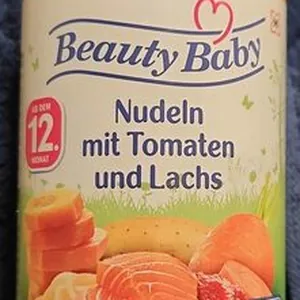 Nudel mit tomaten und lachs