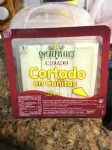 Curado cortado en cuñitas