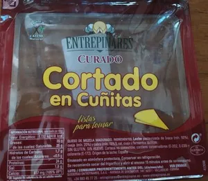 Curado cortado en cuñitas
