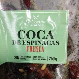 Coca de espinacas fresca