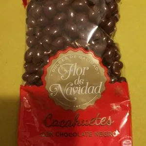 Cacahuetes con chocolate negro