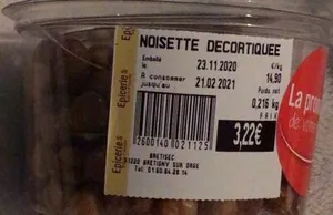 Noisettes décortiquées