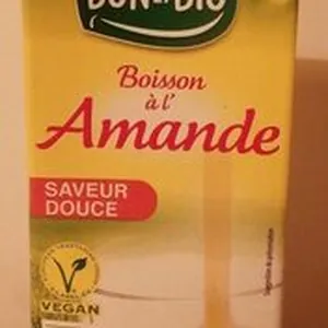 Boisson à l'amande