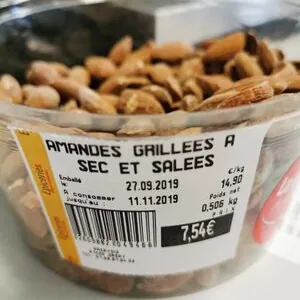 Amandes grillées et salées