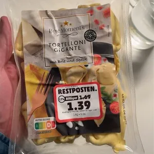 Tortelloni Gigante mit brie und speck