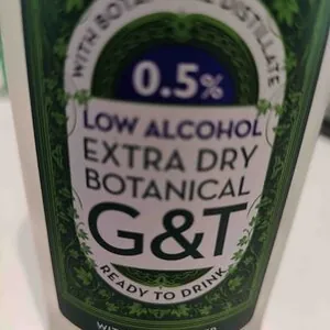 Low alcohol extra dry botanical gin and tonic