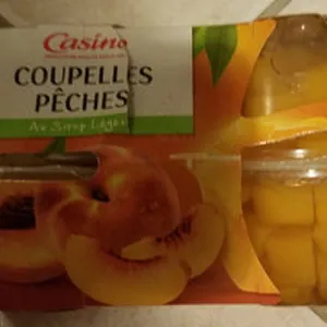 Coupelles pêches au sirop léger