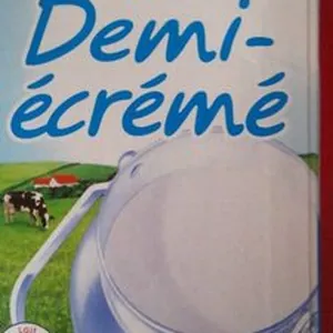 Lait demi-écrémé stérilisé UHT