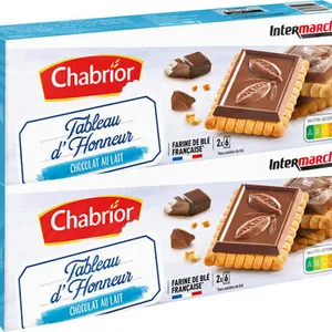 Petit beurre avec tablette de chocolat au lait