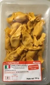 Pâtes fraîches aux œufs farcies tomate et mozzarella