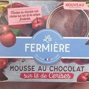 Mousse au chocolat sur lit de cerises
