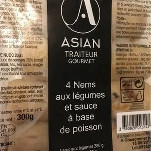 Nem aux legumes et sauce a base de poisson
