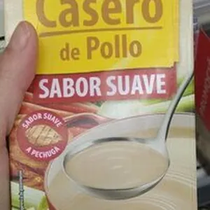 Caldo casero de pollo sabor suave