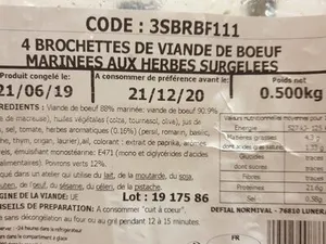 Brochettes de viande de bœuf marinées aux herbes surgelees