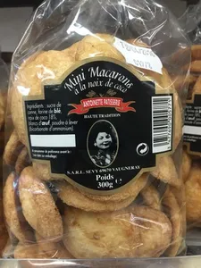 Mini macarons à la noix de coco