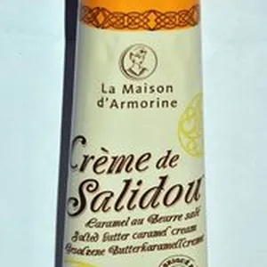 Tube De Crème Caramel Au Beurre Salé De Salidou