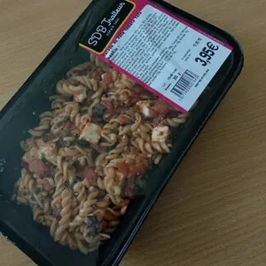 Salade de Pâte tomate féta basilic