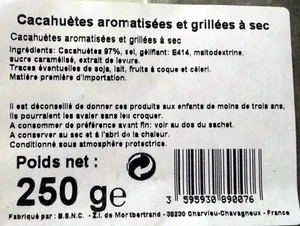 Cacahuètes aromatisées et grillées à sec