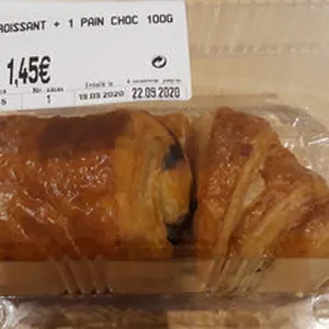1 croissant + 1 pain chocolat