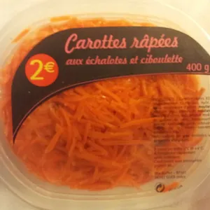 Carottes râpées aux échalotes et ciboulette