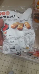 Mini gâteaux fourrage goût fraise