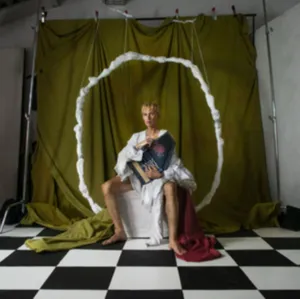 Dare Douglas: Milkteeth