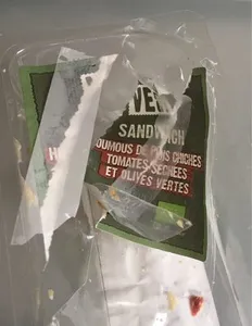 Sandwich houmous tomates sechees