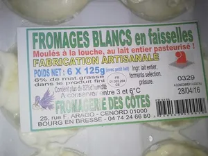 Fromages blancs en faisselles