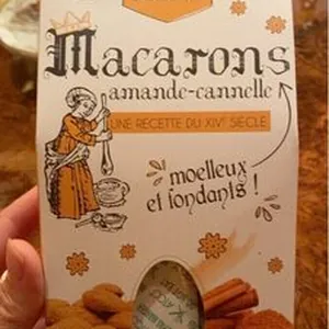 Macaron amande-cannelle